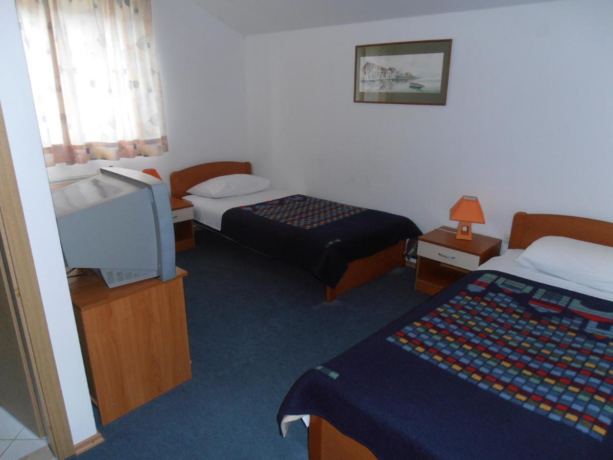 Hotel Metković מראה חיצוני תמונה