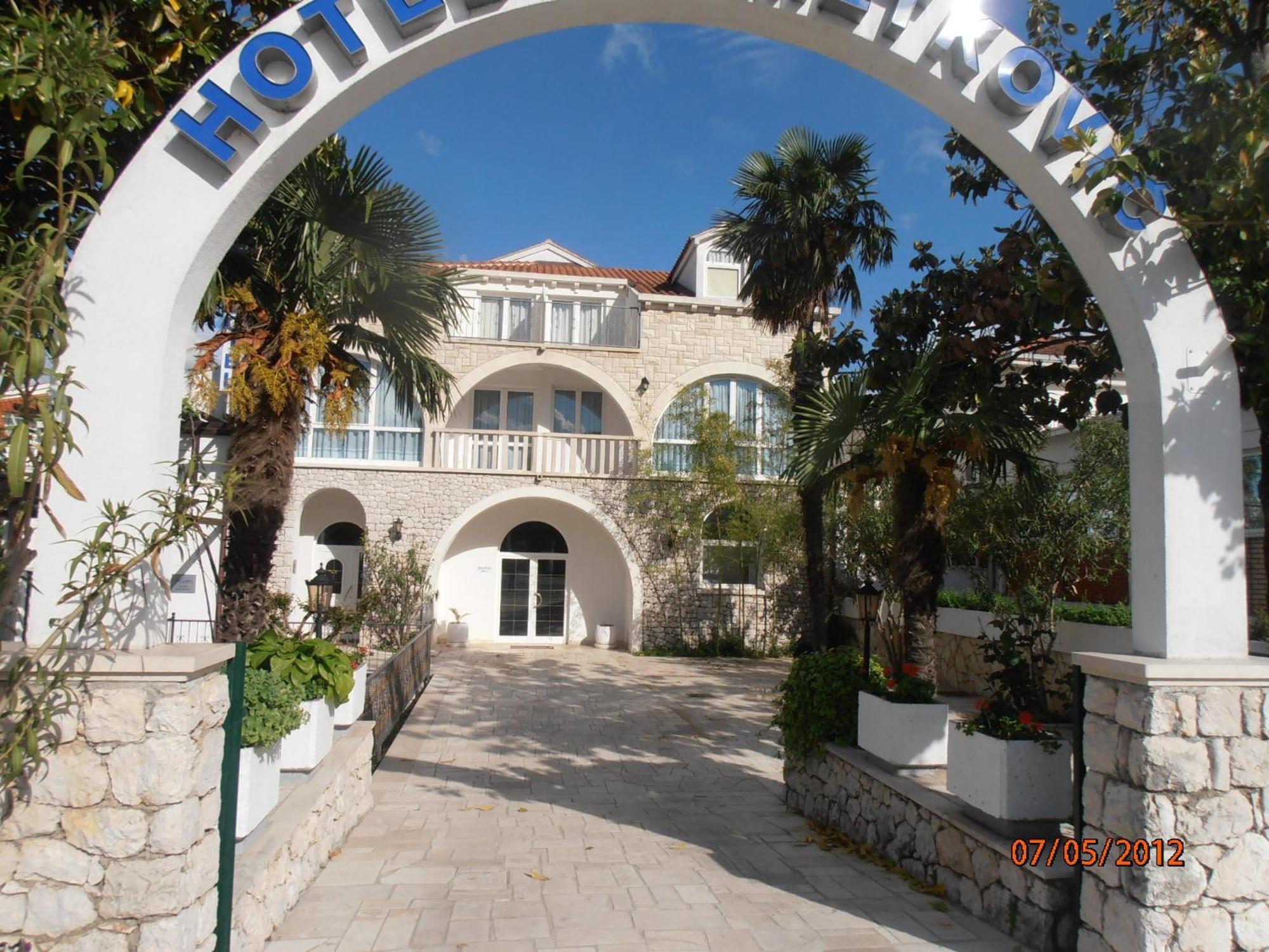 Hotel Metković מראה חיצוני תמונה