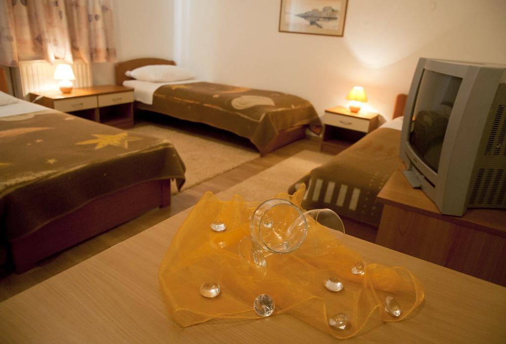 Hotel Metković מראה חיצוני תמונה